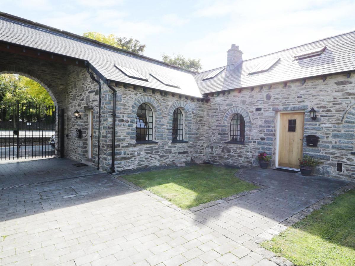 3 Bythynnod Yr Aran Bala Exterior foto